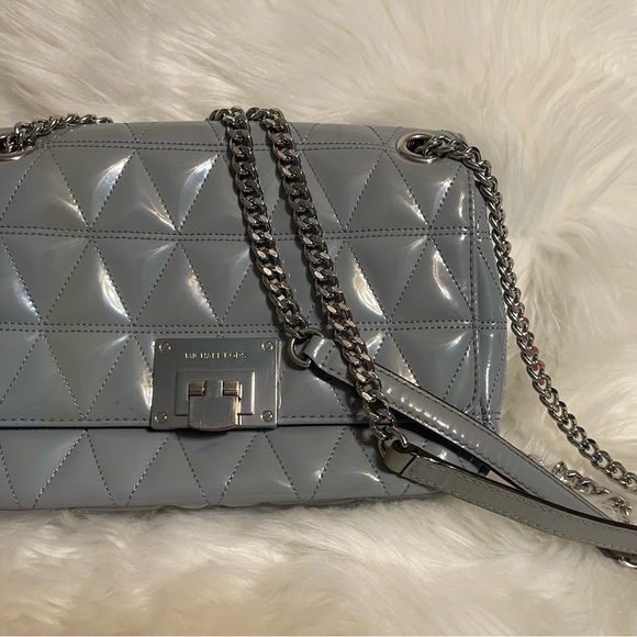 Michael Kors Vivianne Pearl Grey Patent Leather w/Adjustable Chain Strap - Picture 1 of 5